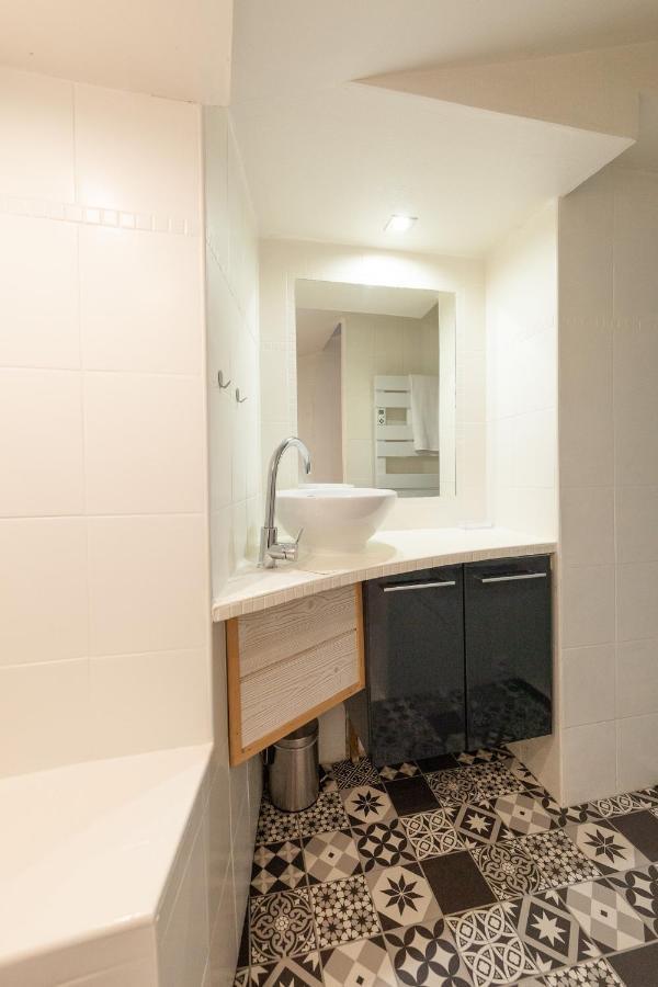 ואנה La Parenthese Appartement Familial - Centre-Ville - Calme - Wifi - T2 מראה חיצוני תמונה